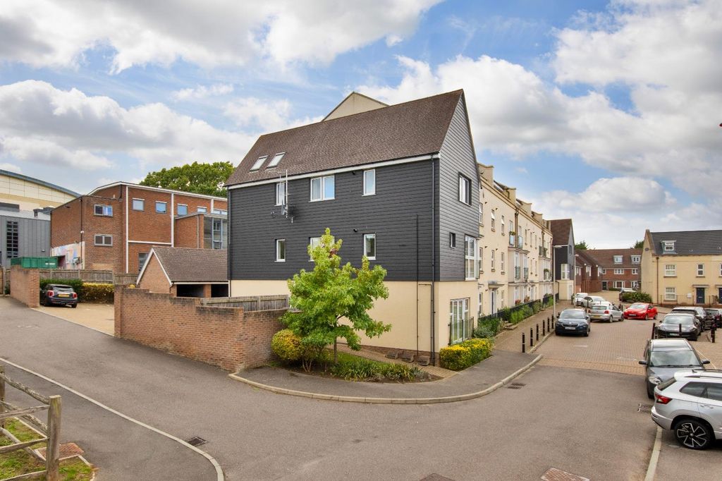 Property photo 2 of 14 Img_8710.Jpeg