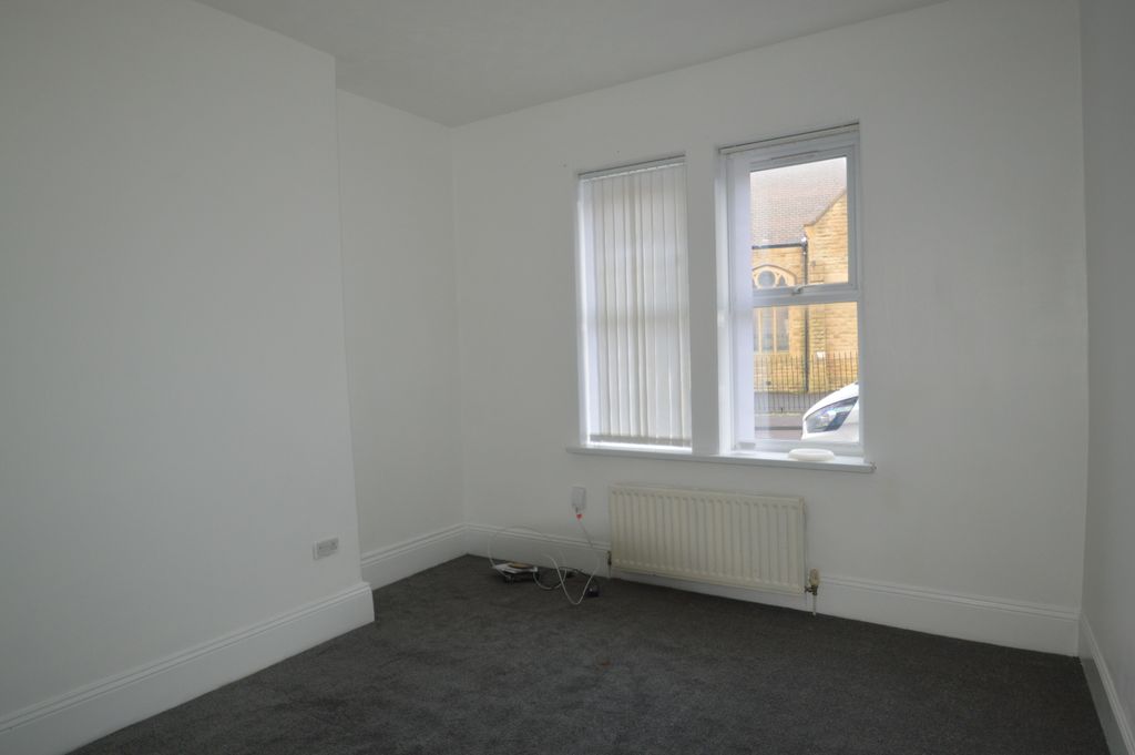 Property photo 3 of 4