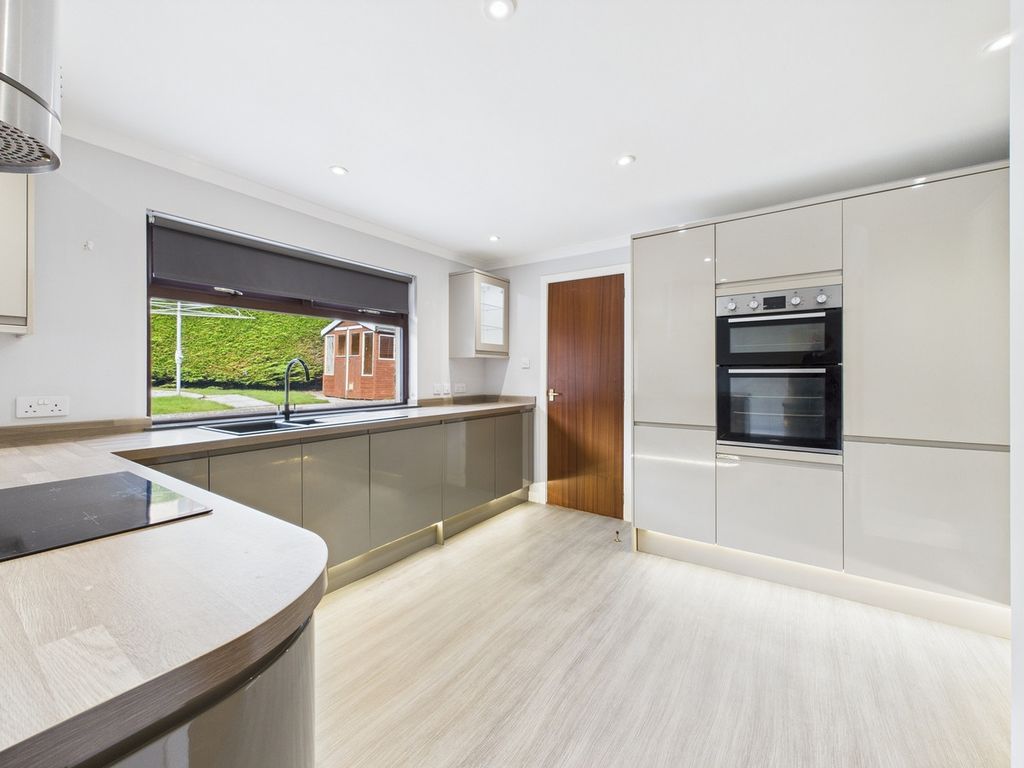Property photo 3 of 50