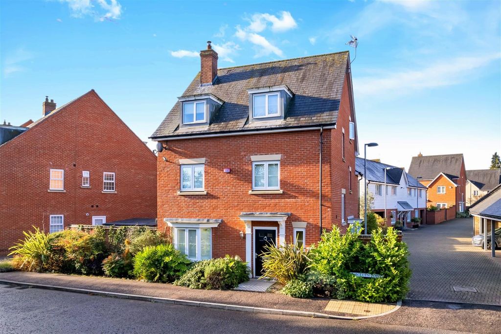 Property photo 1 of 39 External Area