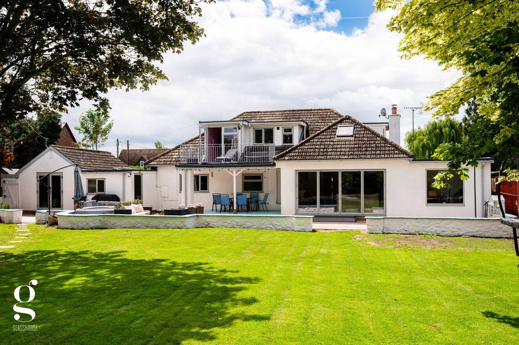 Property photo 1 of 46