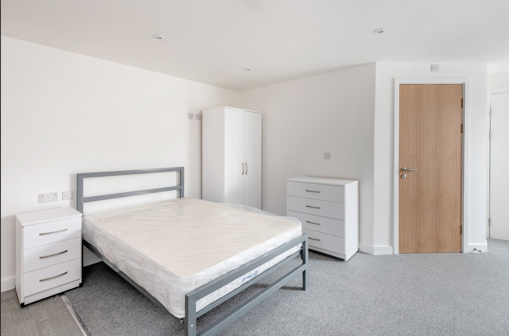 Property photo 3 of 5