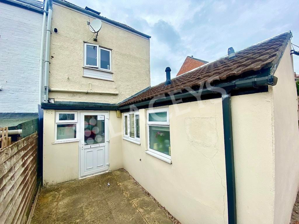 Property photo 1 of 7 Entrance.Jpeg