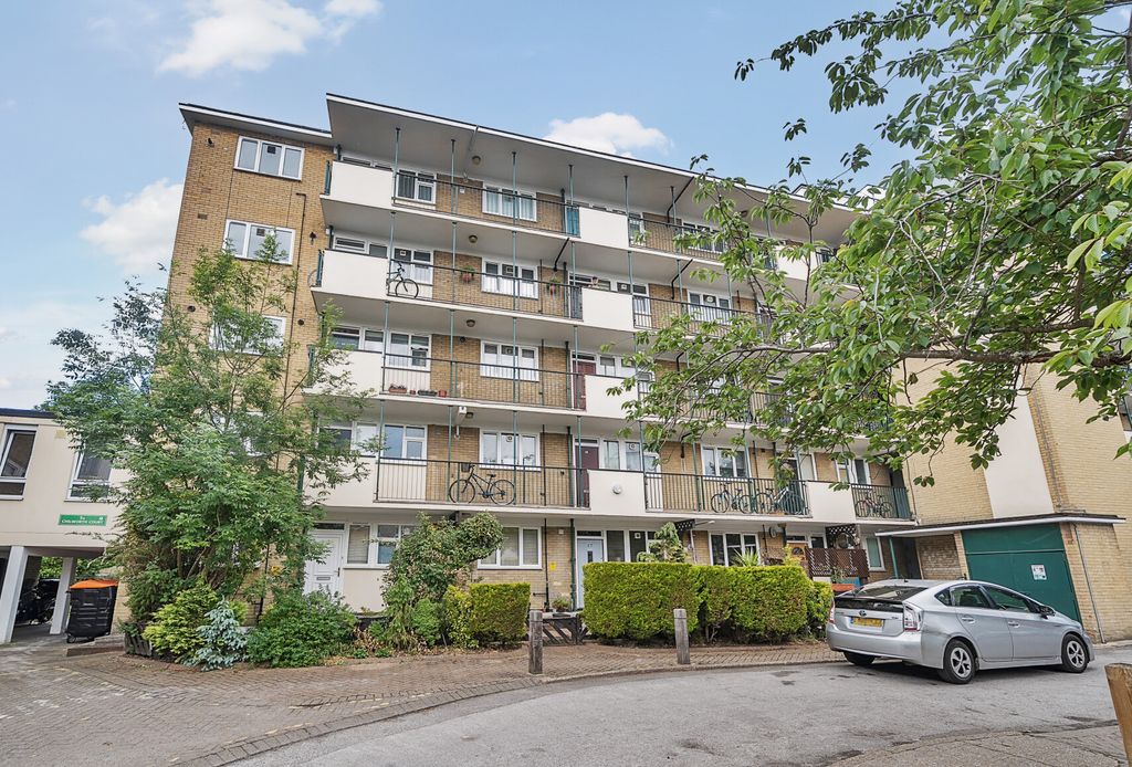 Property photo 1 of 11 1294902-1-6836F25...