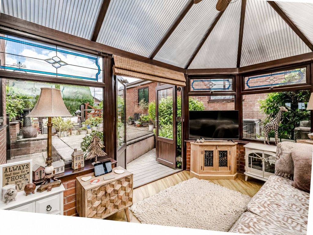 Property photo 2 of 36