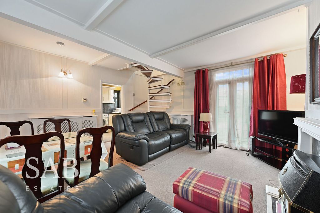 Property photo 2 of 9