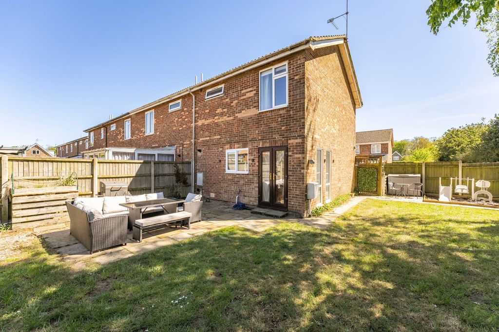Property photo 2 of 19
