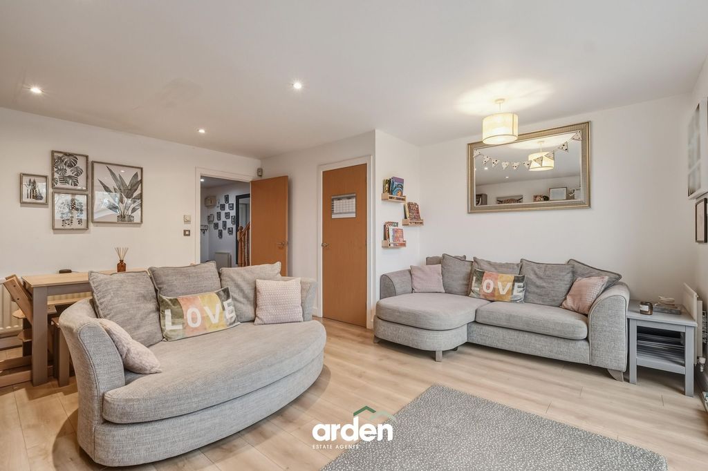 Property photo 3 of 22