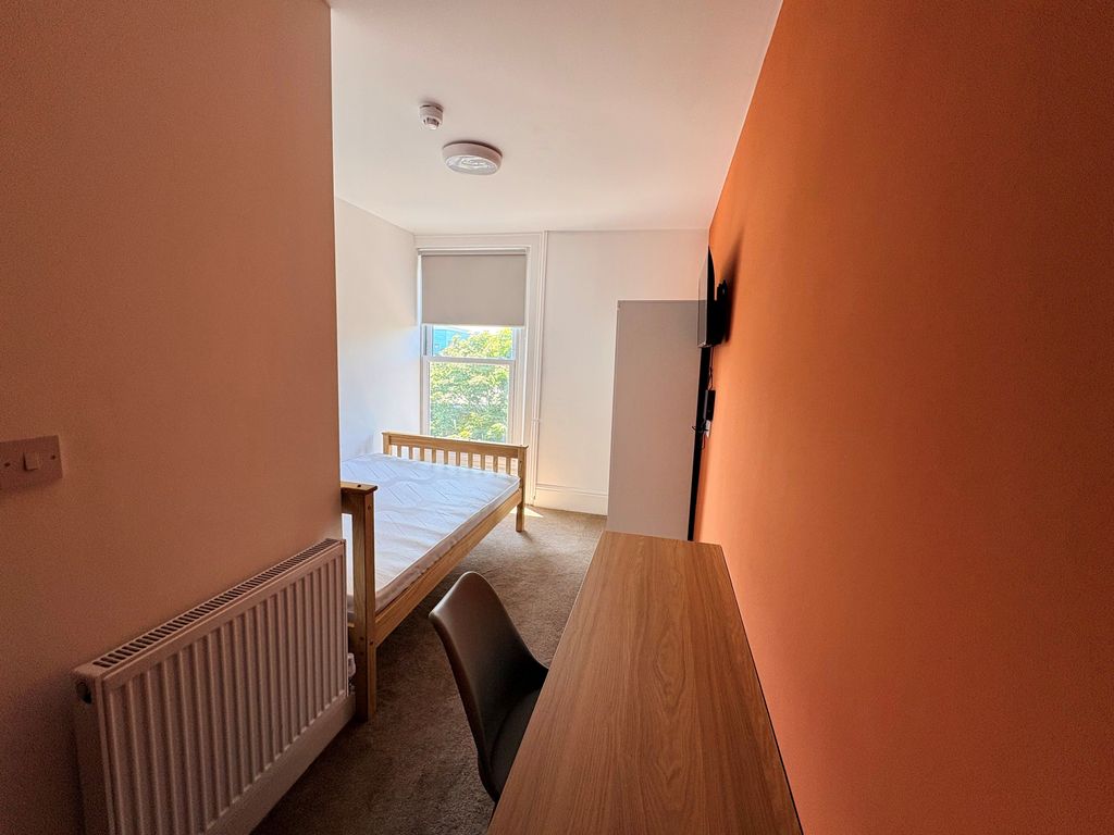 Property photo 2 of 4