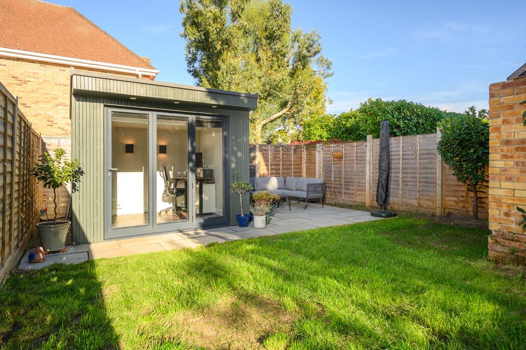 Property photo 2 of 14