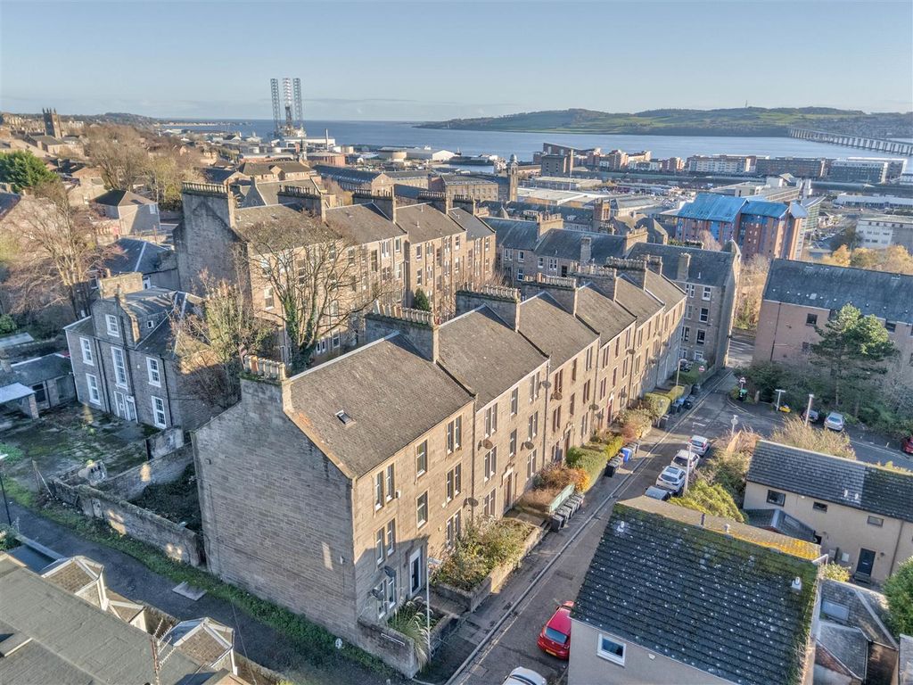 Property photo 2 of 9 11D Bonnybank Road Dundee-2.Jpg