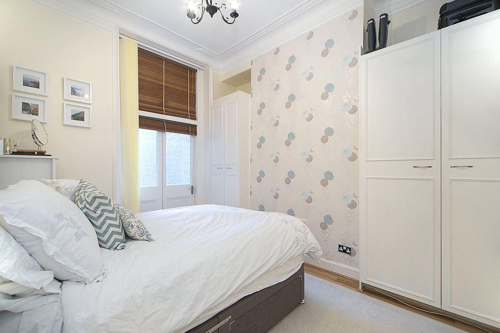 Property photo 3 of 7