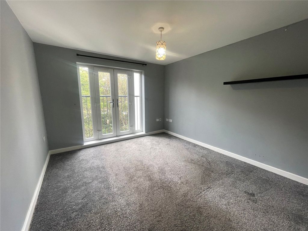 Property photo 2 of 10 Picture No. 24
