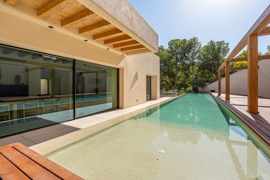 Property photo 2 of 20 Pool.Jpg