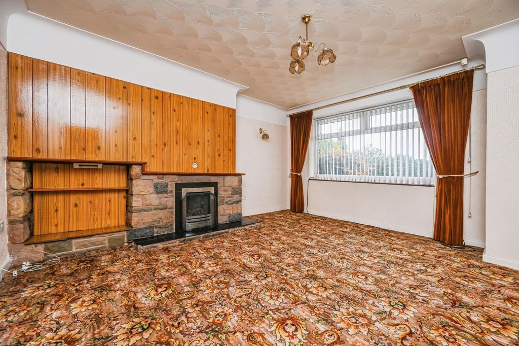 Property photo 3 of 18 Pbox-Img.Jpg