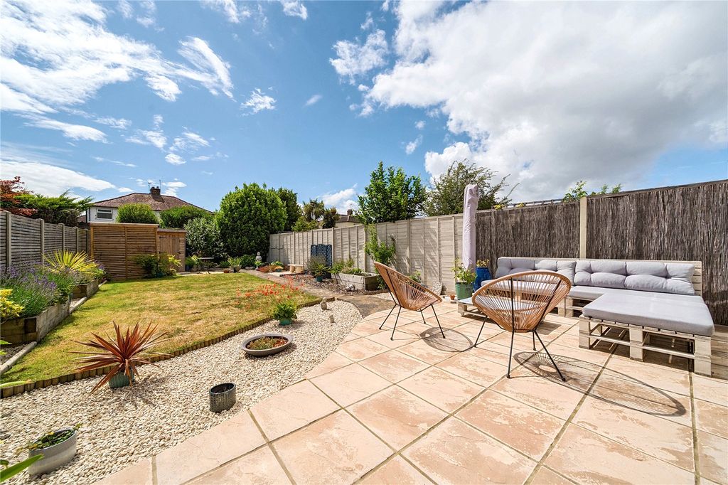 Property photo 2 of 17 Picture No. 05