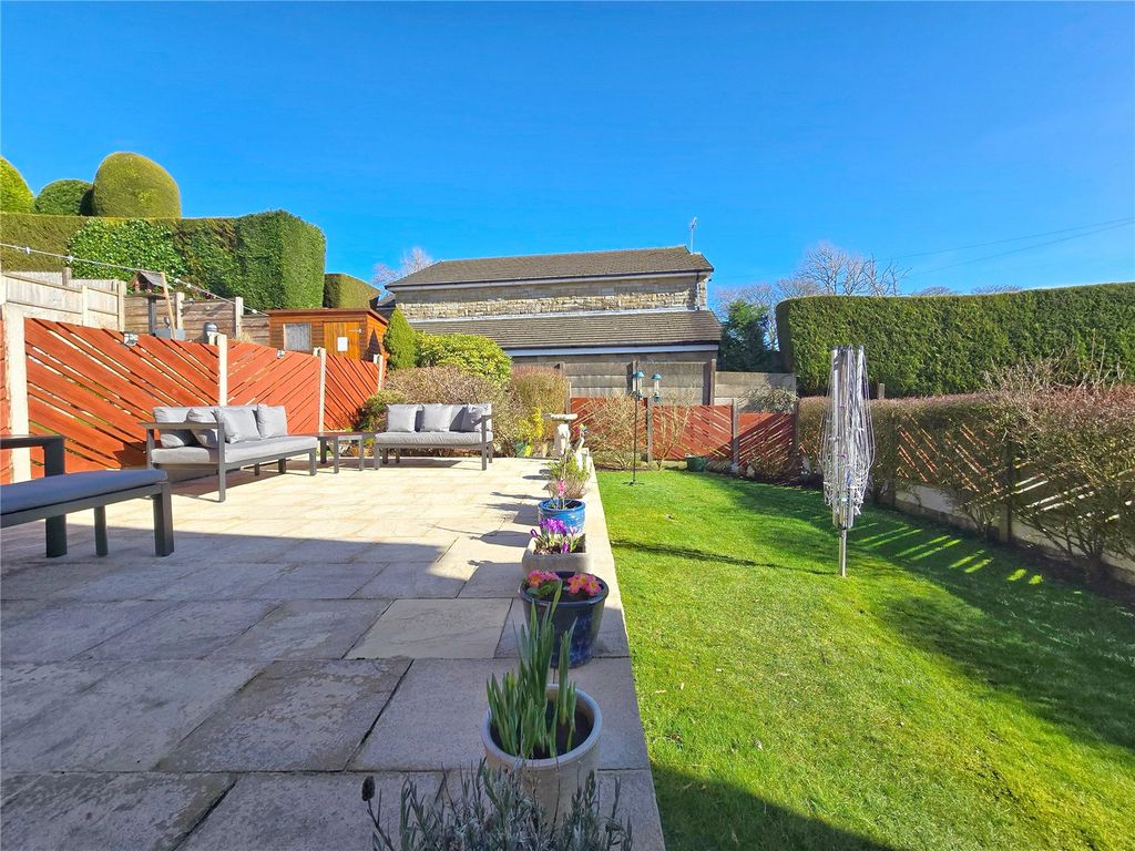 Property photo 1 of 22 Patio &amp; Lawn Garden