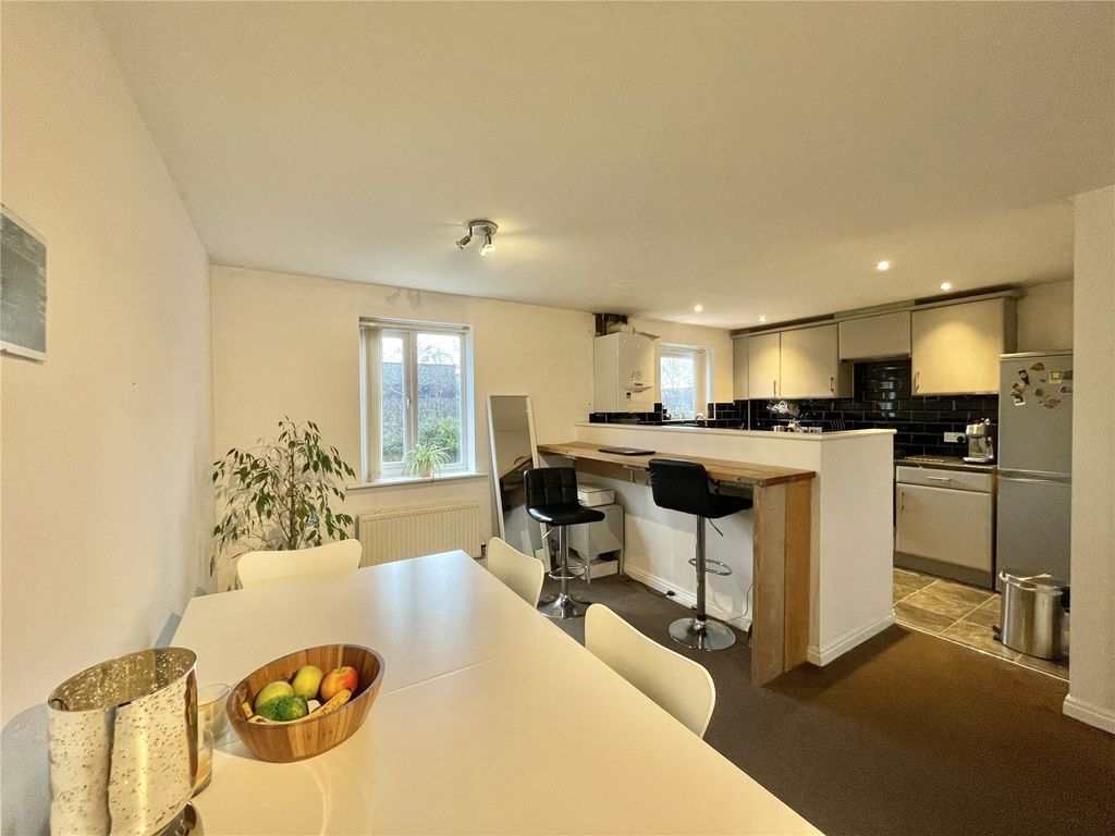 Property photo 3 of 21 Picture No. 46