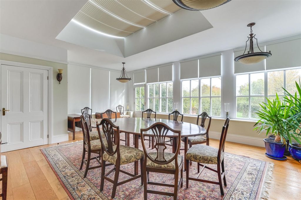 Property photo 3 of 40 Hamilton House-29.Jpg