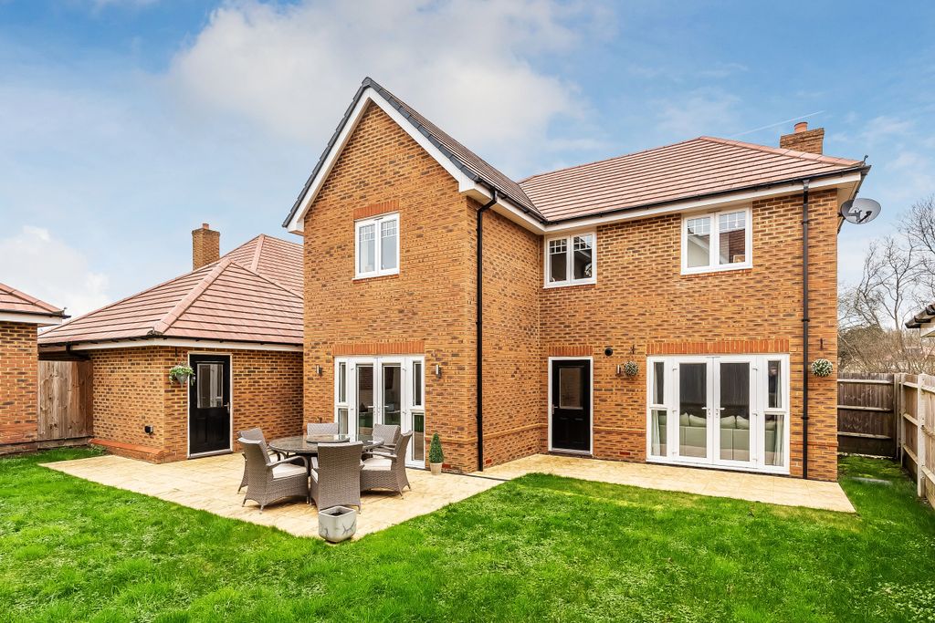 Property photo 3 of 39 39