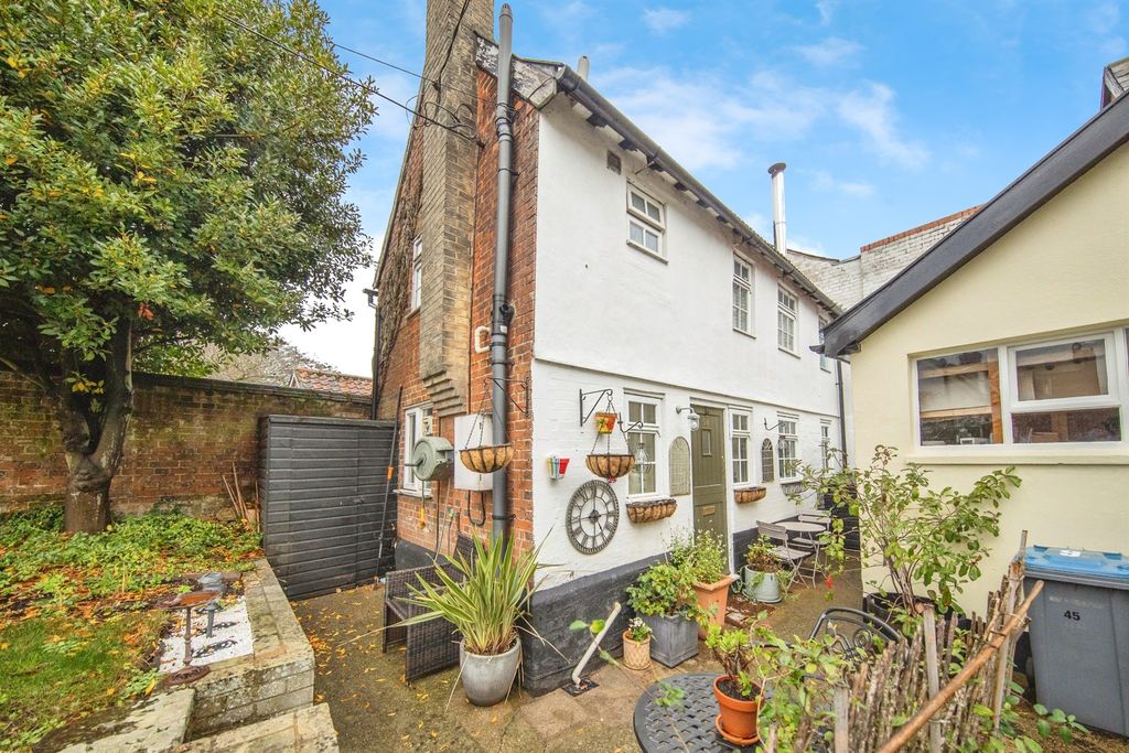 Property photo 1 of 15