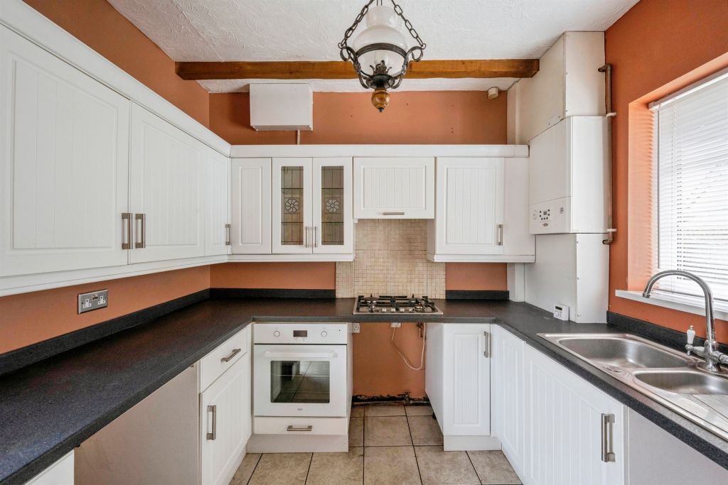 Property photo 3 of 14