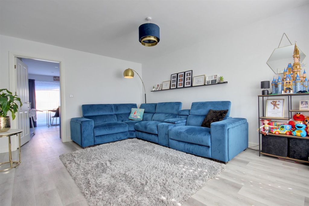 Property photo 3 of 17 Bluebird Drive (5).Jpg