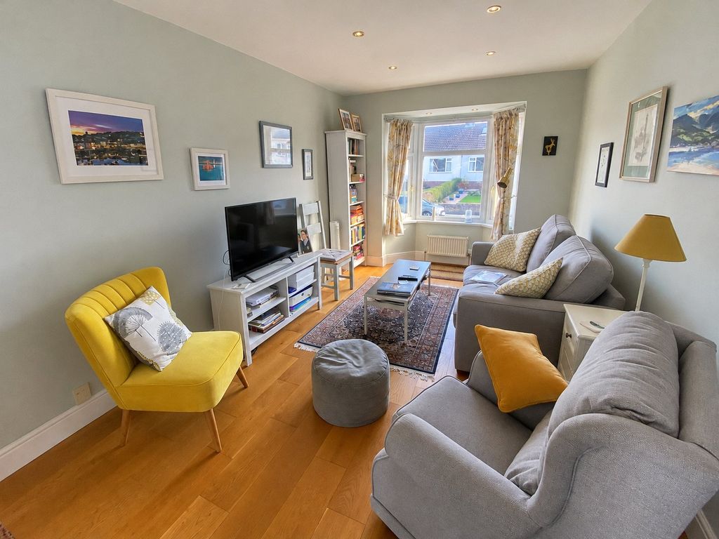 Property photo 3 of 11 Picture No. 06