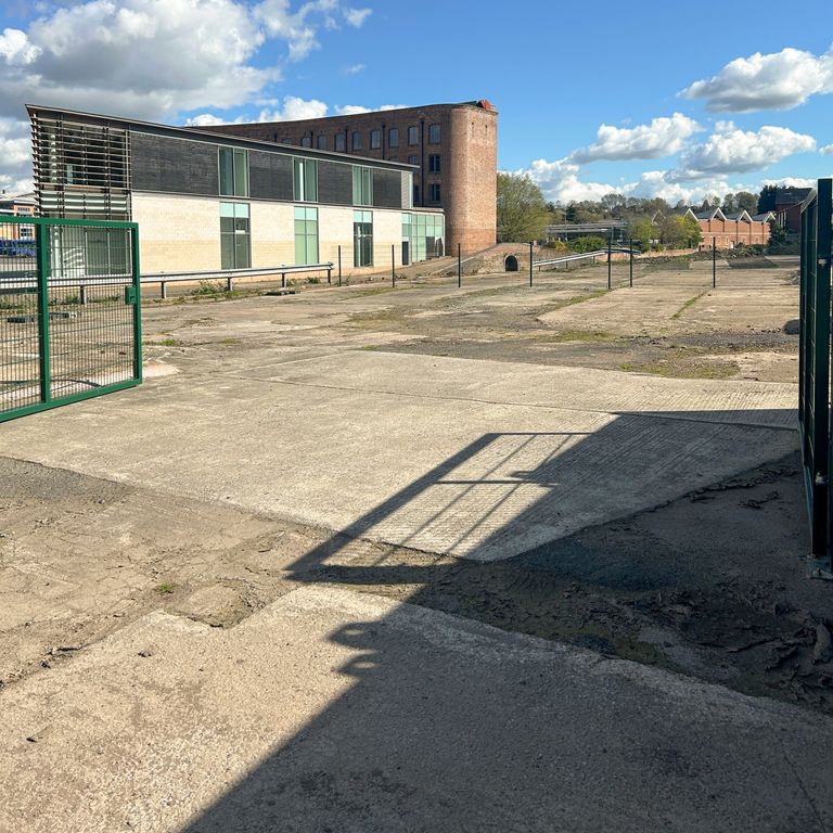 Property photo 2 of 13