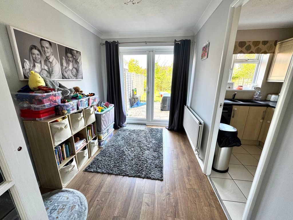 Property photo 3 of 10 Photo 10