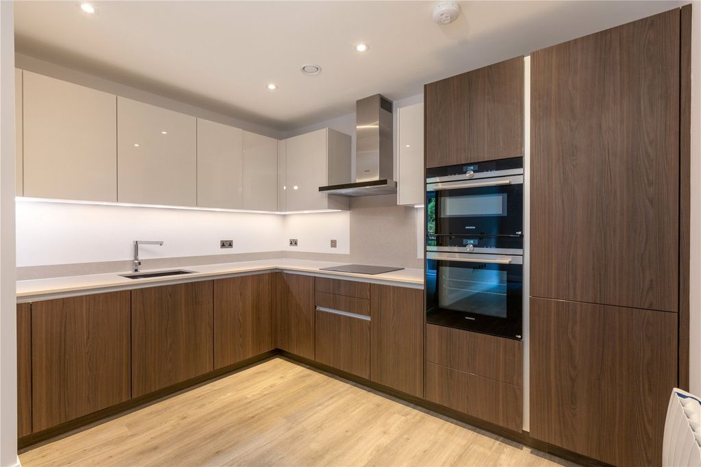 Property photo 2 of 12 Kitchen