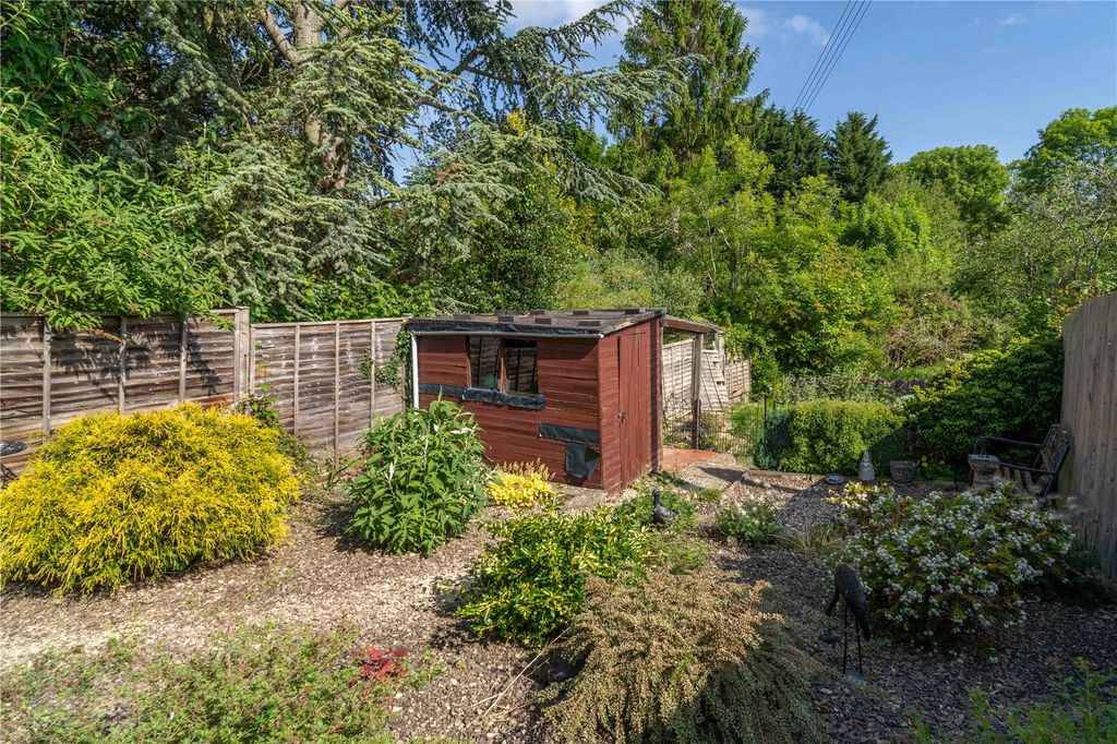 Property photo 2 of 13 Garden