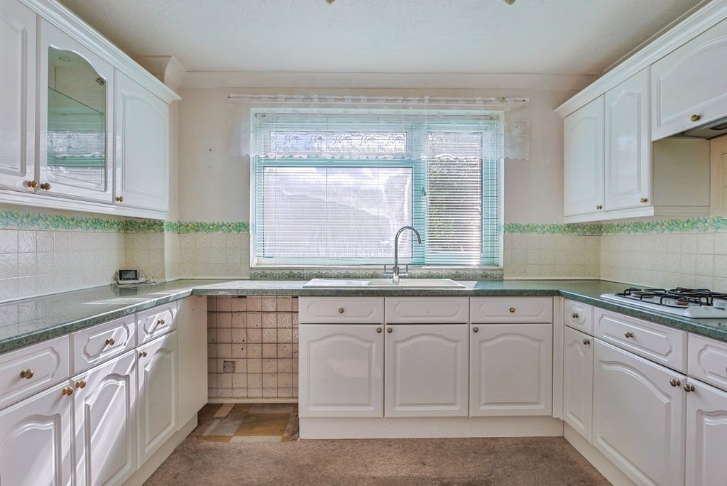 Property photo 3 of 24 Pbox-Img.Jpg