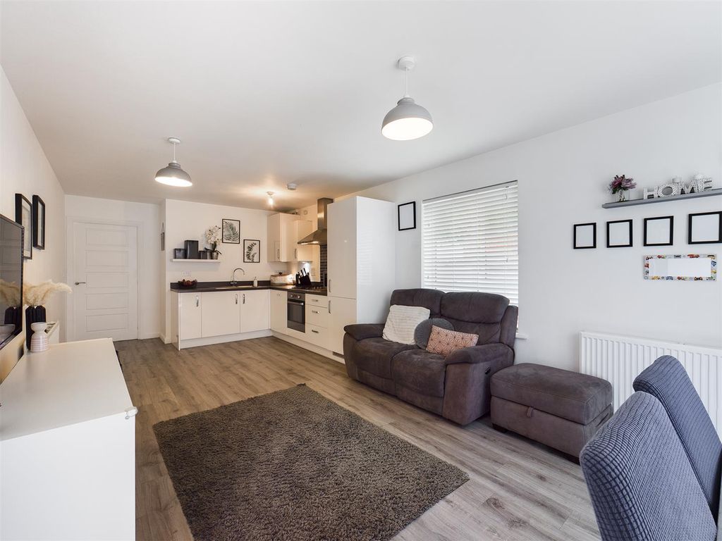 Property photo 3 of 9 Cam00318P1-Pr0291-Still05.Jpg