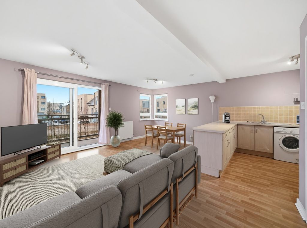 Property photo 2 of 13 Picture 2