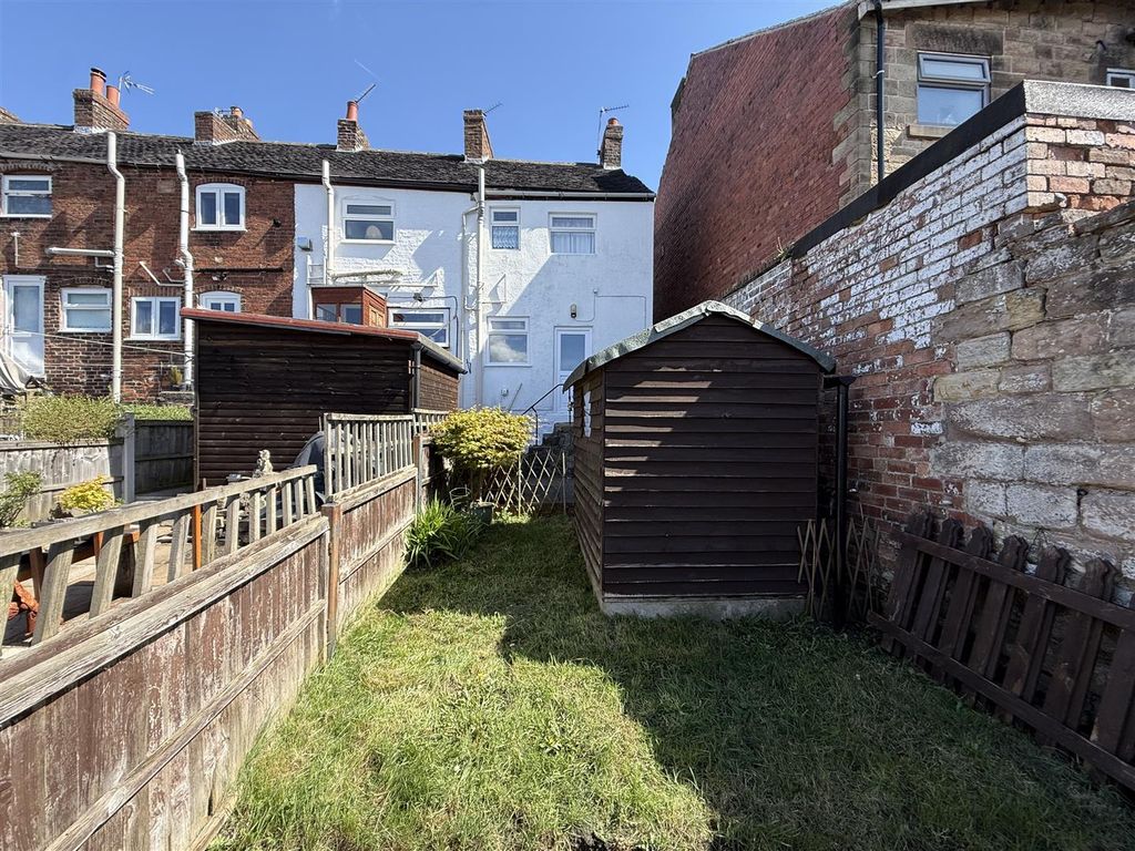 Property photo 3 of 11 Chesterfield Road 10.Jpg