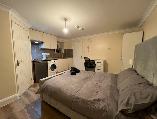Property photo 2 of 3