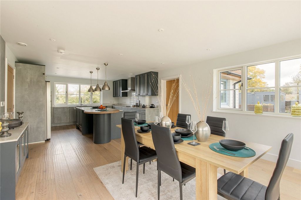 Property photo 2 of 19 Dining Room