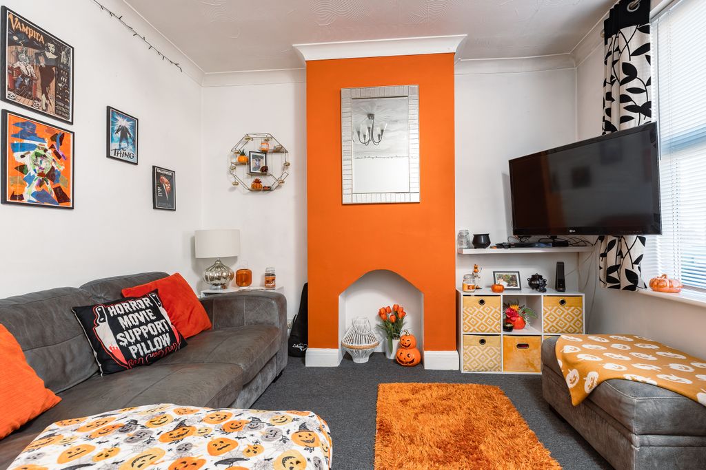 Property photo 2 of 29