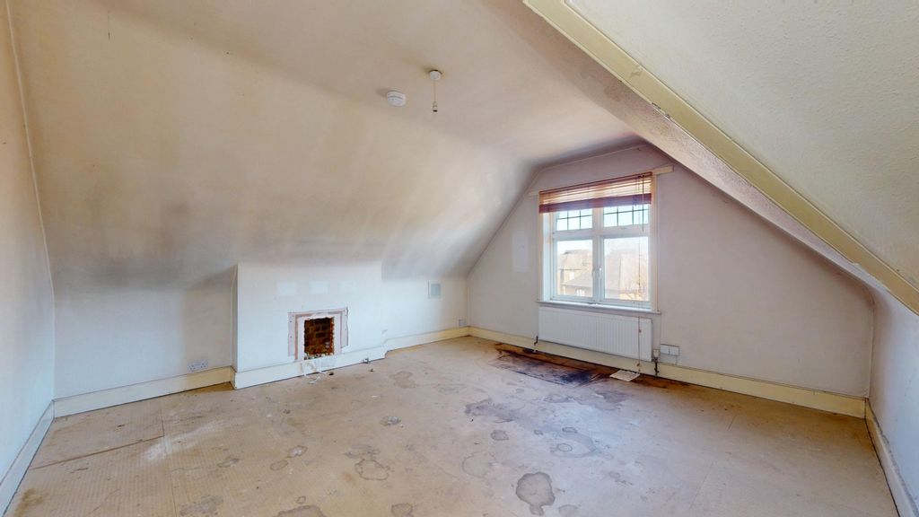 Property photo 3 of 12 Second Floor Flat, 3 Park Road, Harlesden, London, Nw10 8Tb