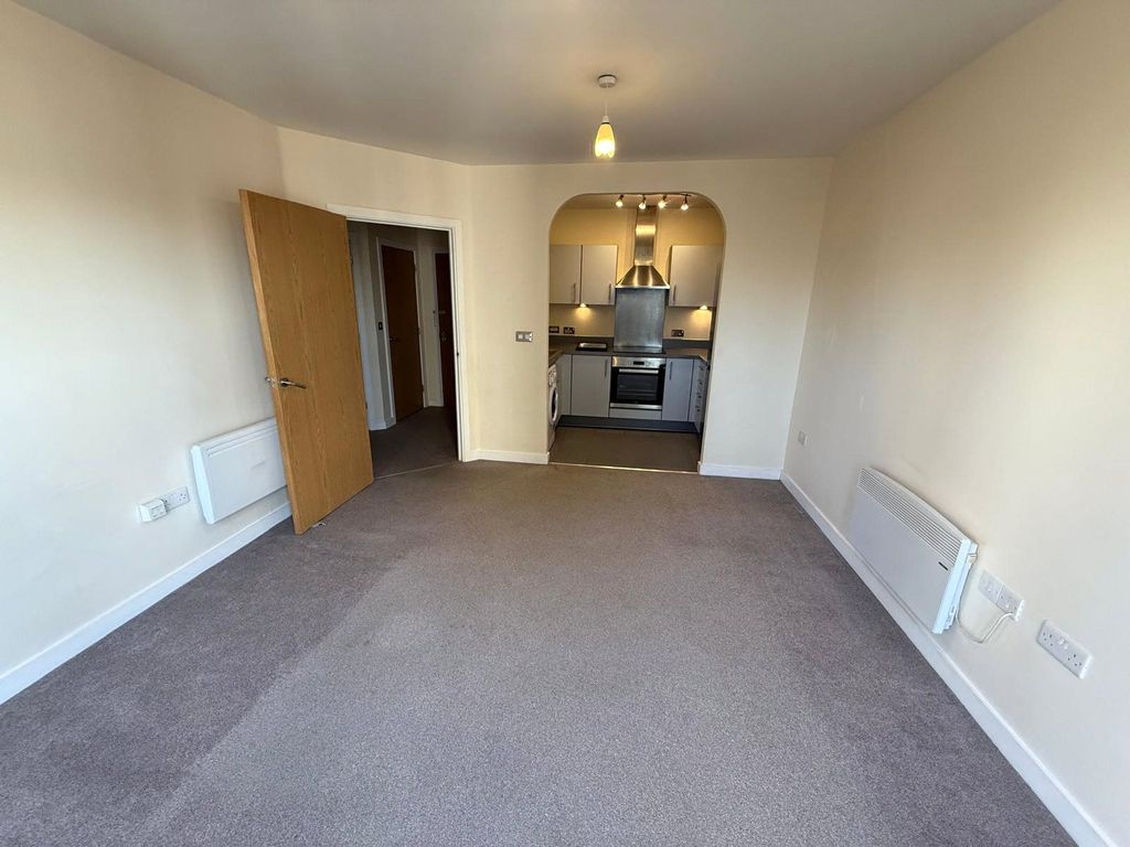 Property photo 2 of 10 Living Area