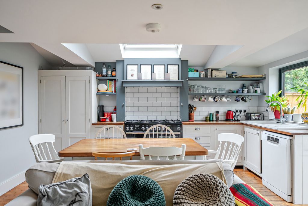 Property photo 1 of 11 1-6A2c00Cf1Dfc1-1...