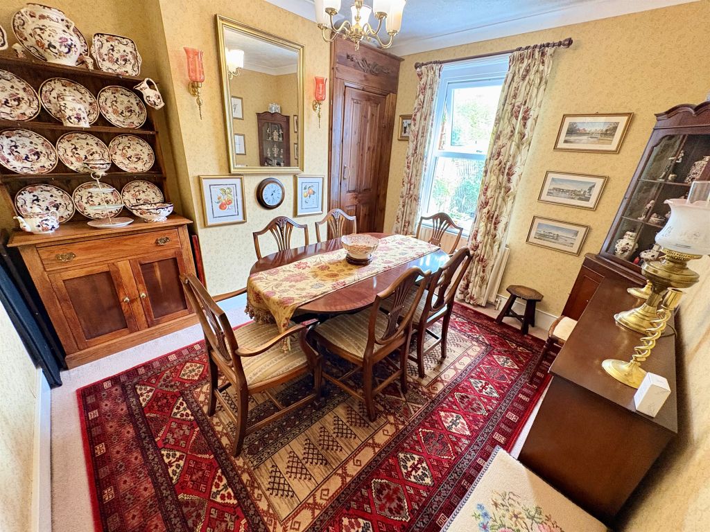 Property photo 3 of 24