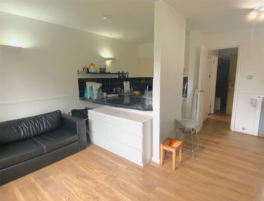 Property photo 2 of 6 Kitchen/Living Room