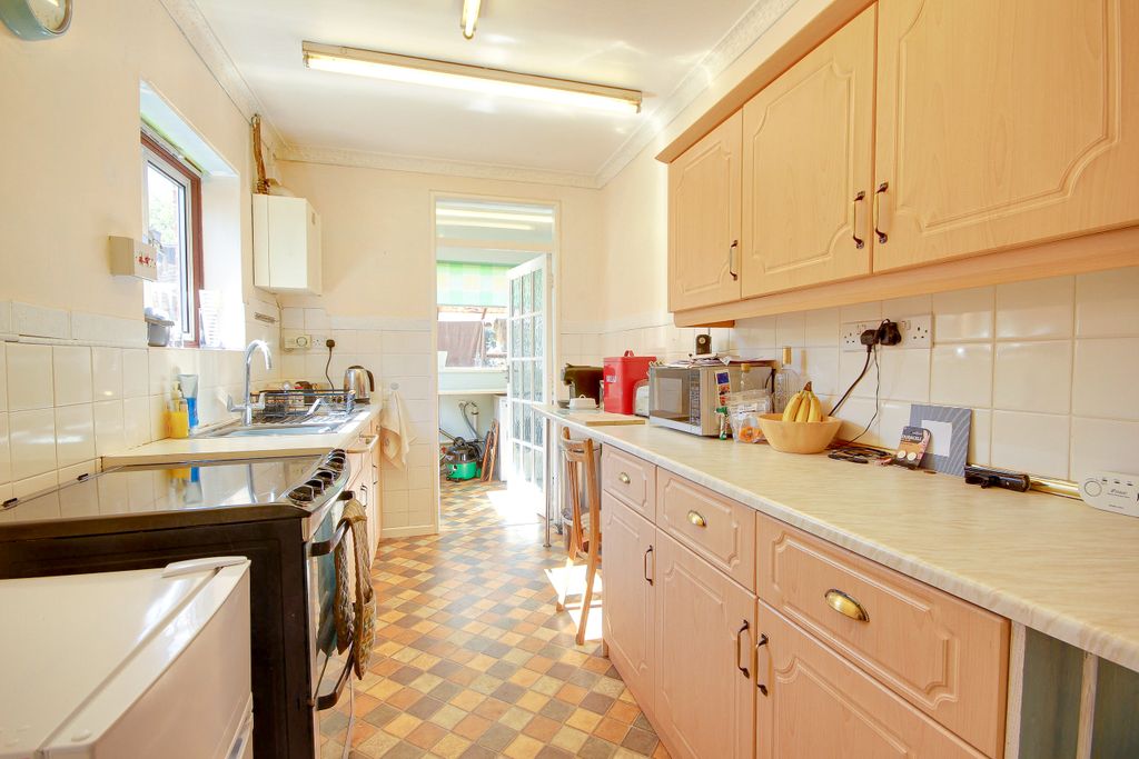Property photo 3 of 16