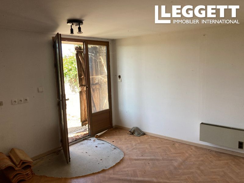 Property photo 3 of 10