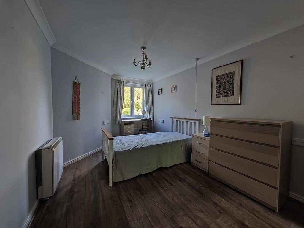 Property photo 1 of 9 1000003215.Jpg