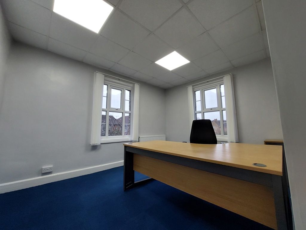 Property photo 3 of 7 Photo 1