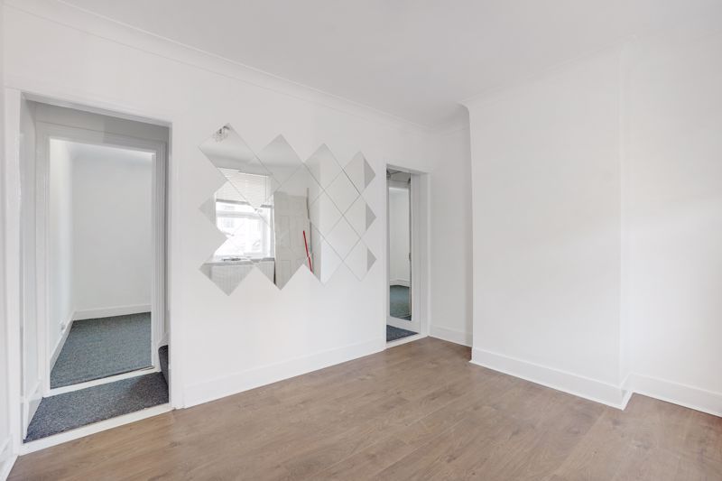 Property photo 2 of 10 Photo 10