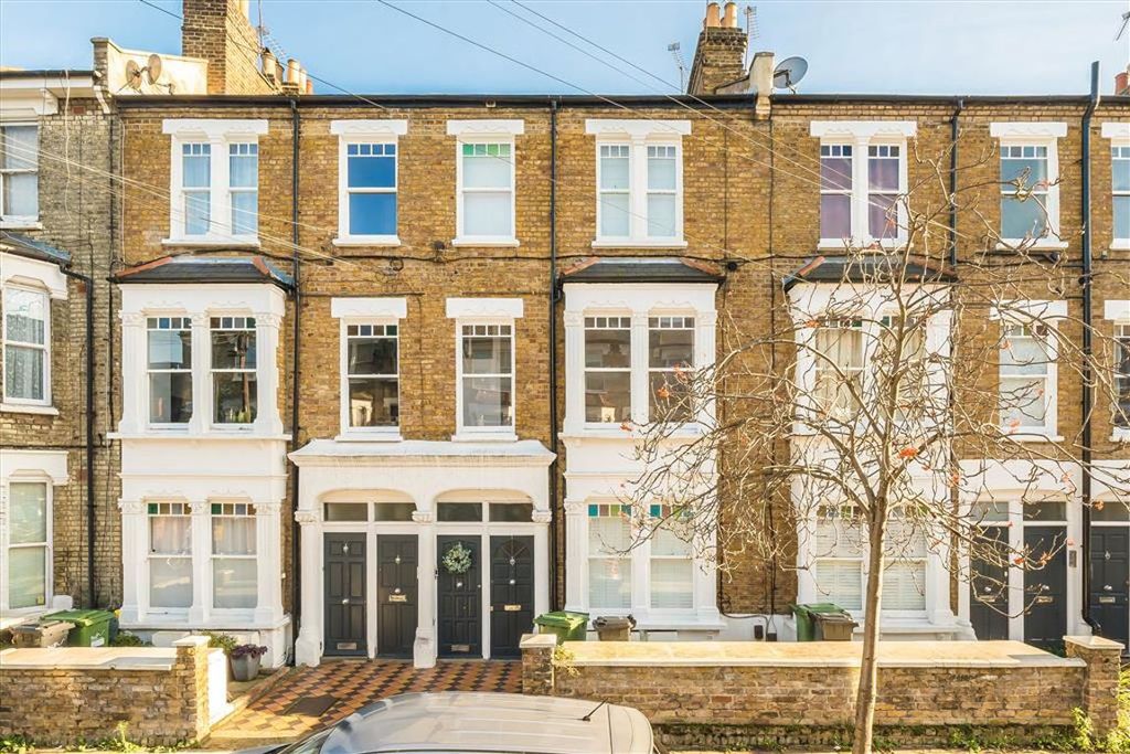 Property photo 1 of 8